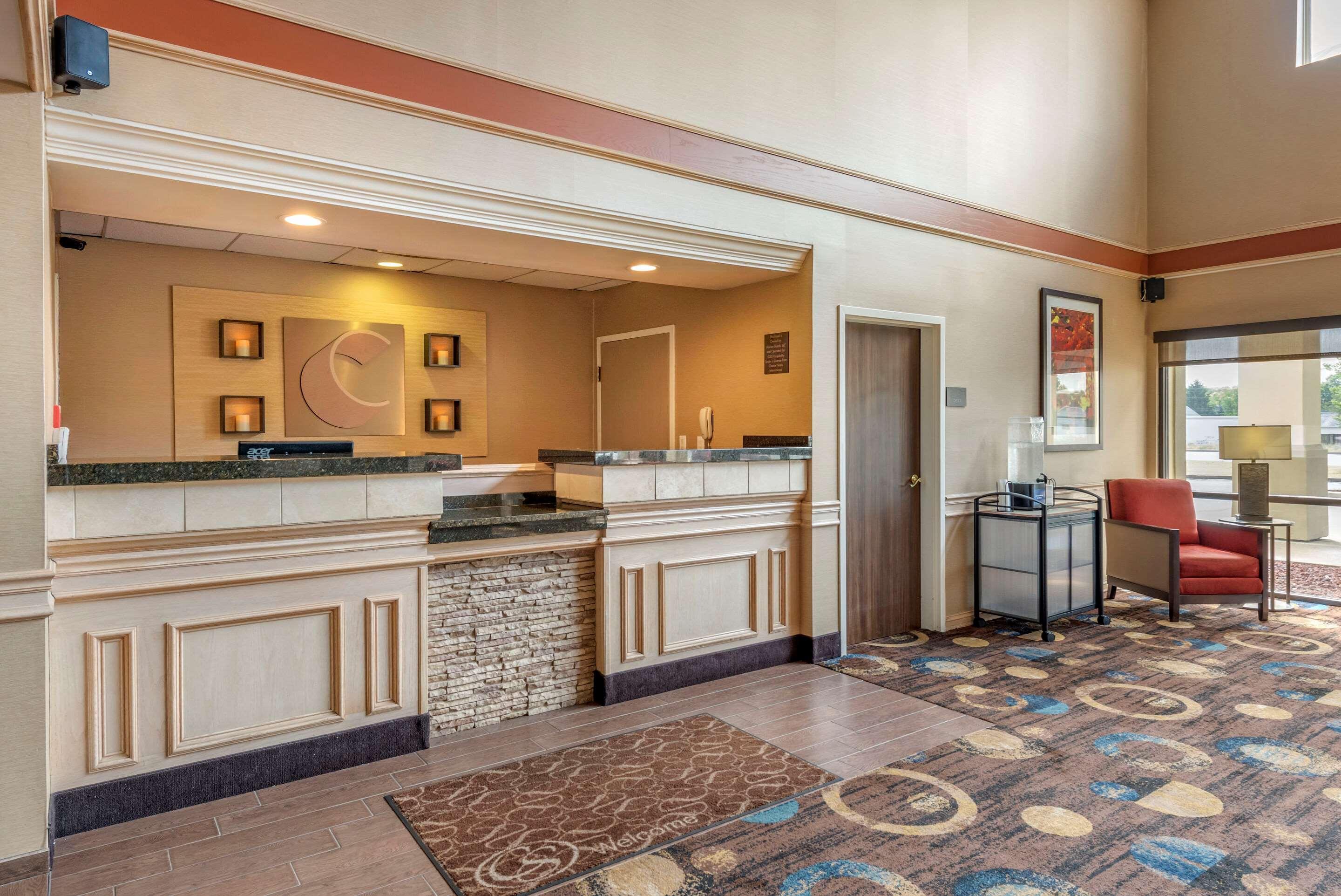 Comfort Suites Marion Exterior foto
